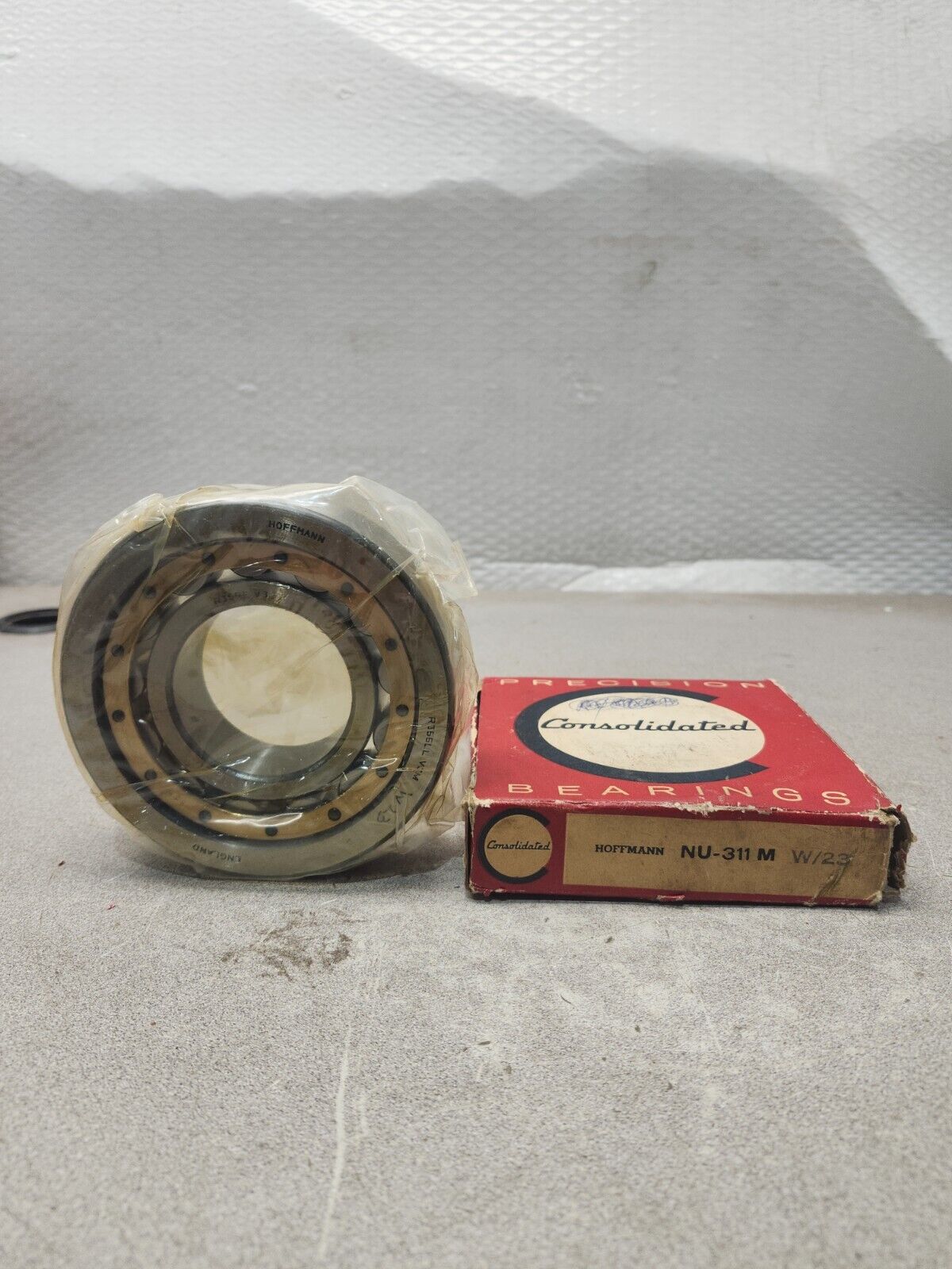 NEW IN BOX Consolidated CYLINDRICAL ROLLER BEARING NU-311 M W/23