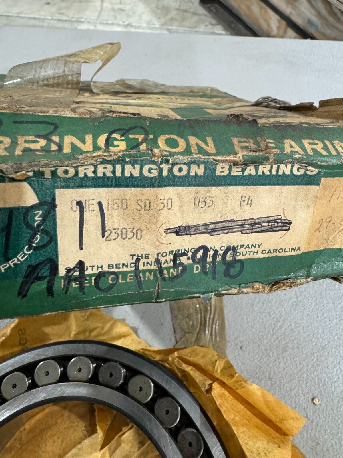 NEW IN BOX TORRINGTON 150SD30-W33 F4 SPHERICAL ROLLER BEARING 23030