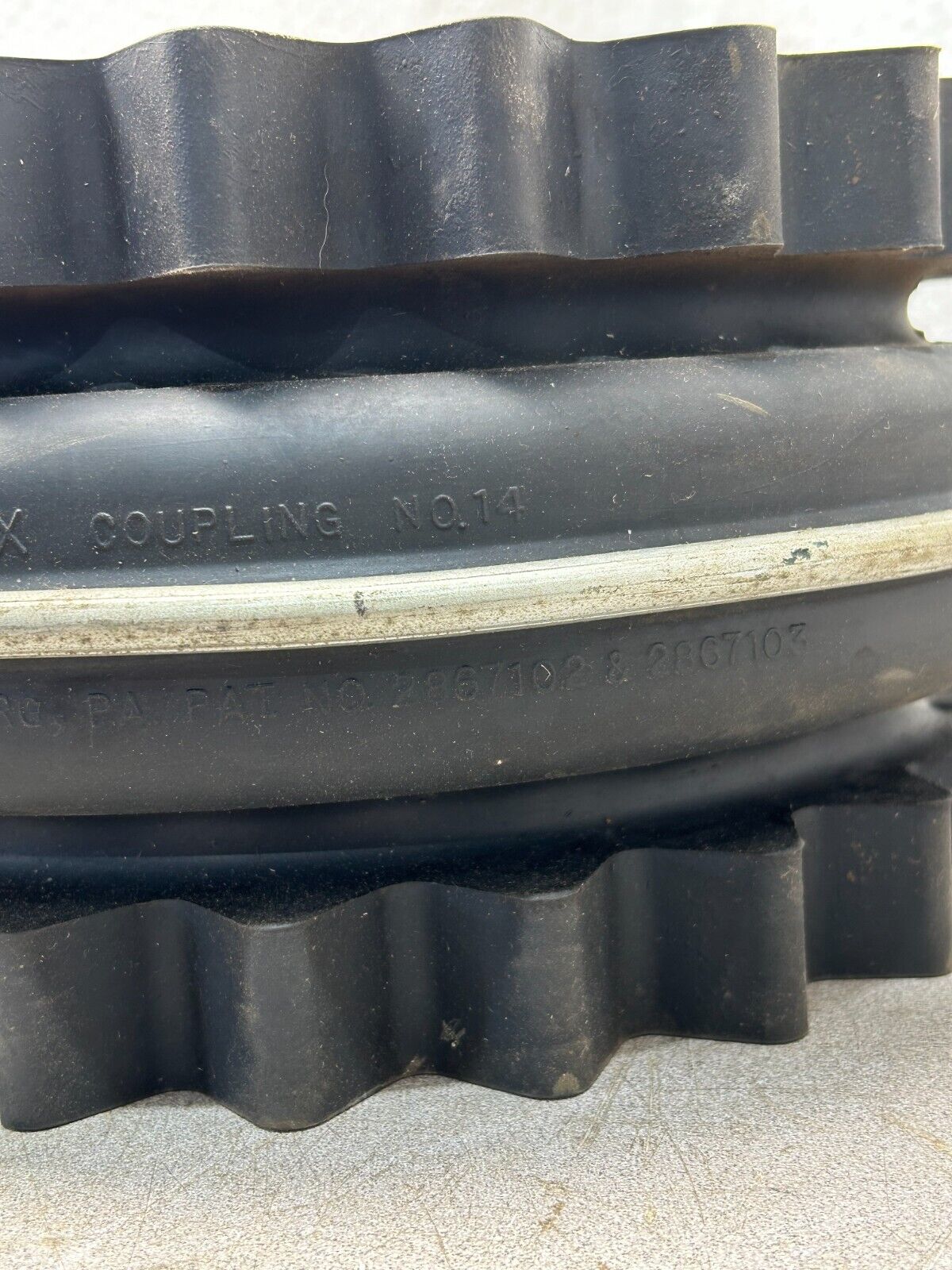 44040928