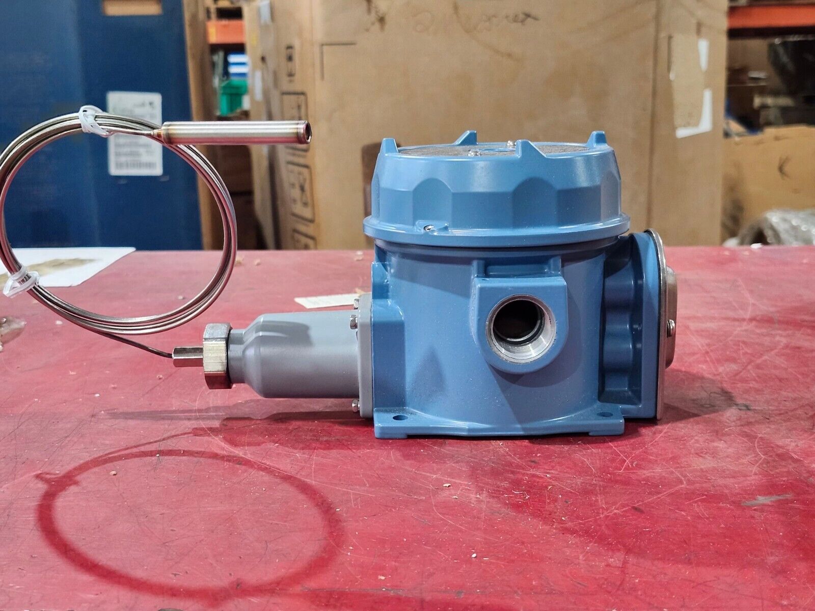 NEW IN BOX UNITED ELECTRIC CONTROLS TEMPERATURE SWITCH E122-2BSB