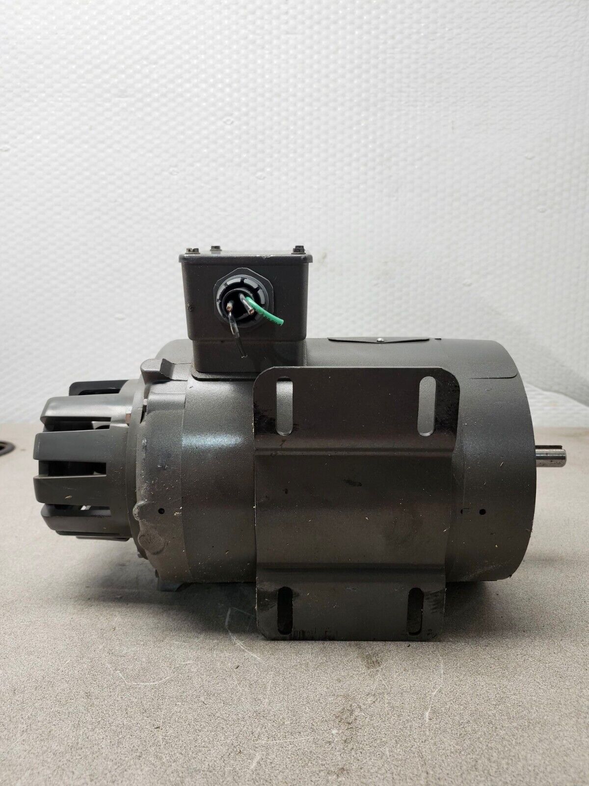 USED BALDOR INVERTER DRIVE MOTOR IDNM3538