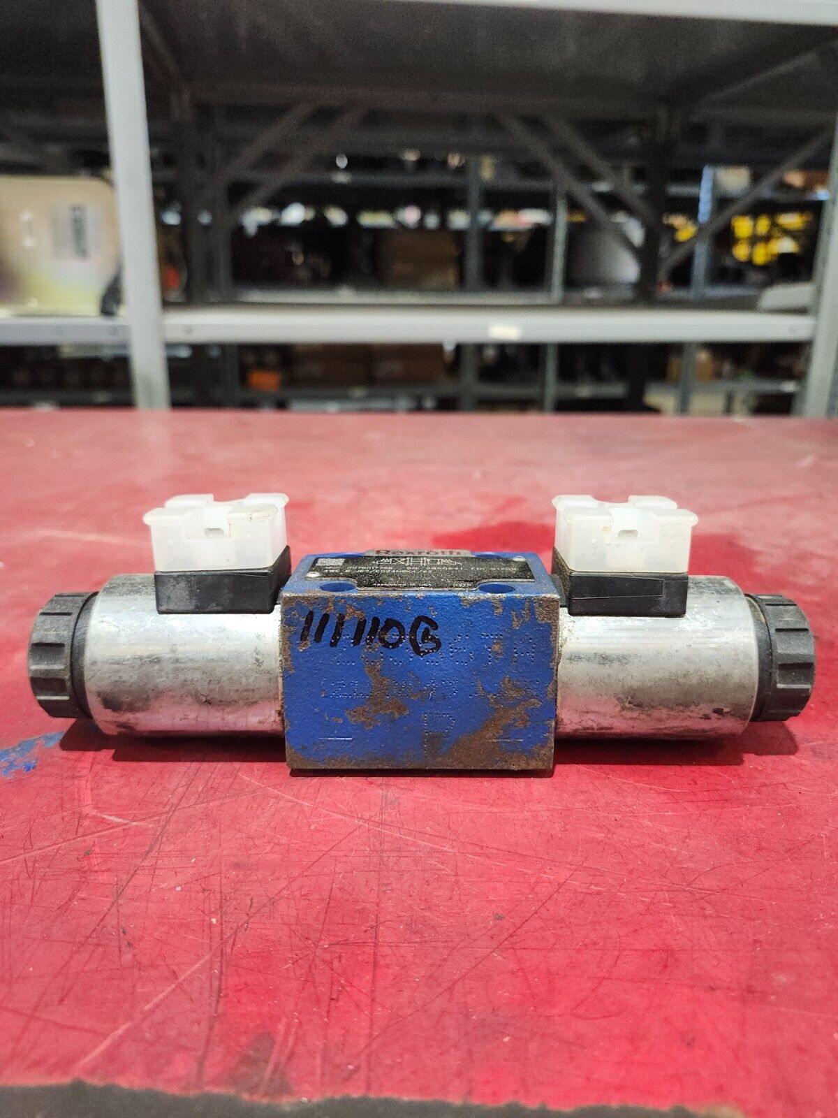 NEW NO BOX REXROTH Hydraulic Directional Control Valve R978017756