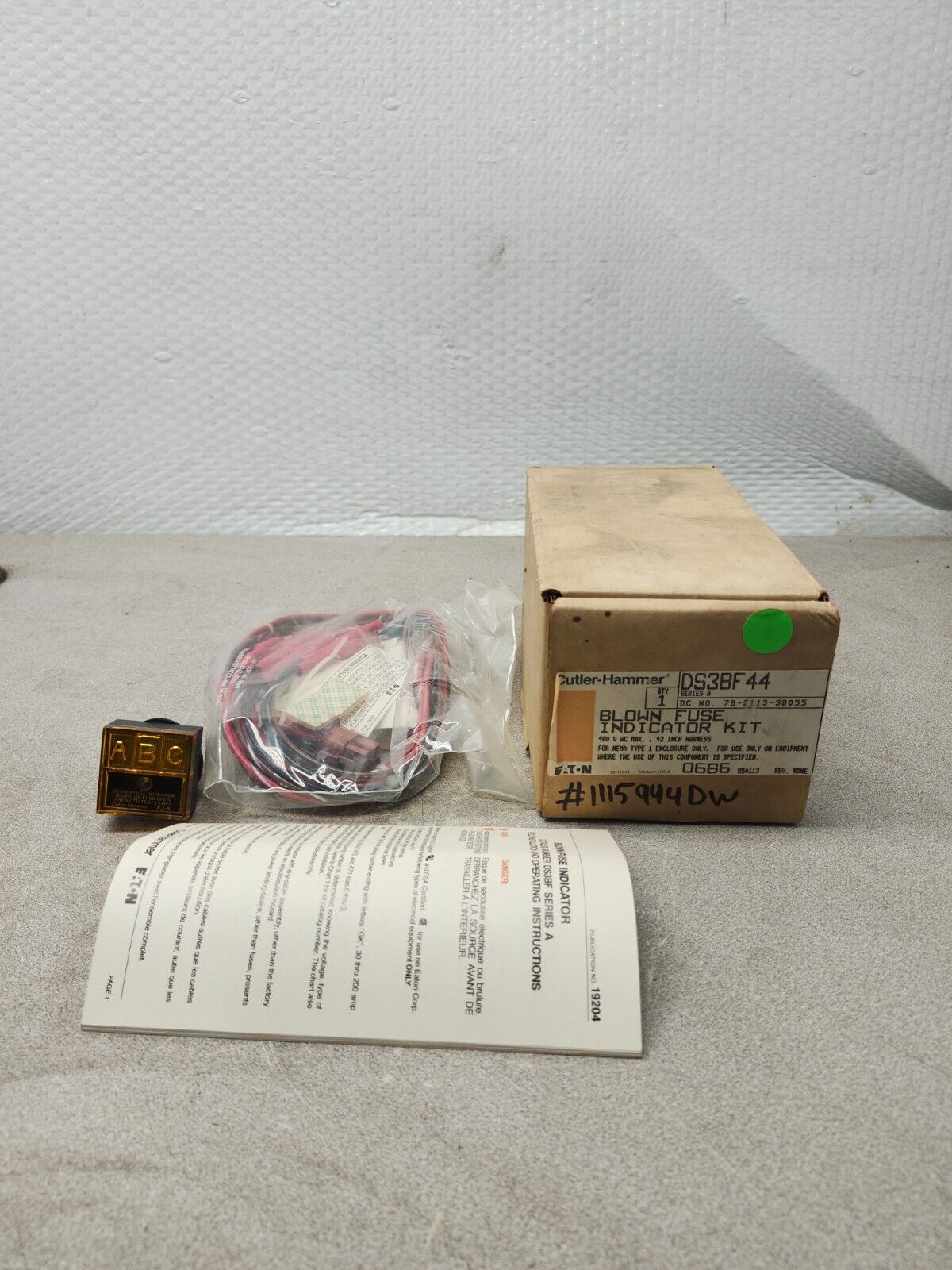 NEW IN BOX CUTLER HAMMER BLOWN FUSE INDICATOR KIT DS3BF44