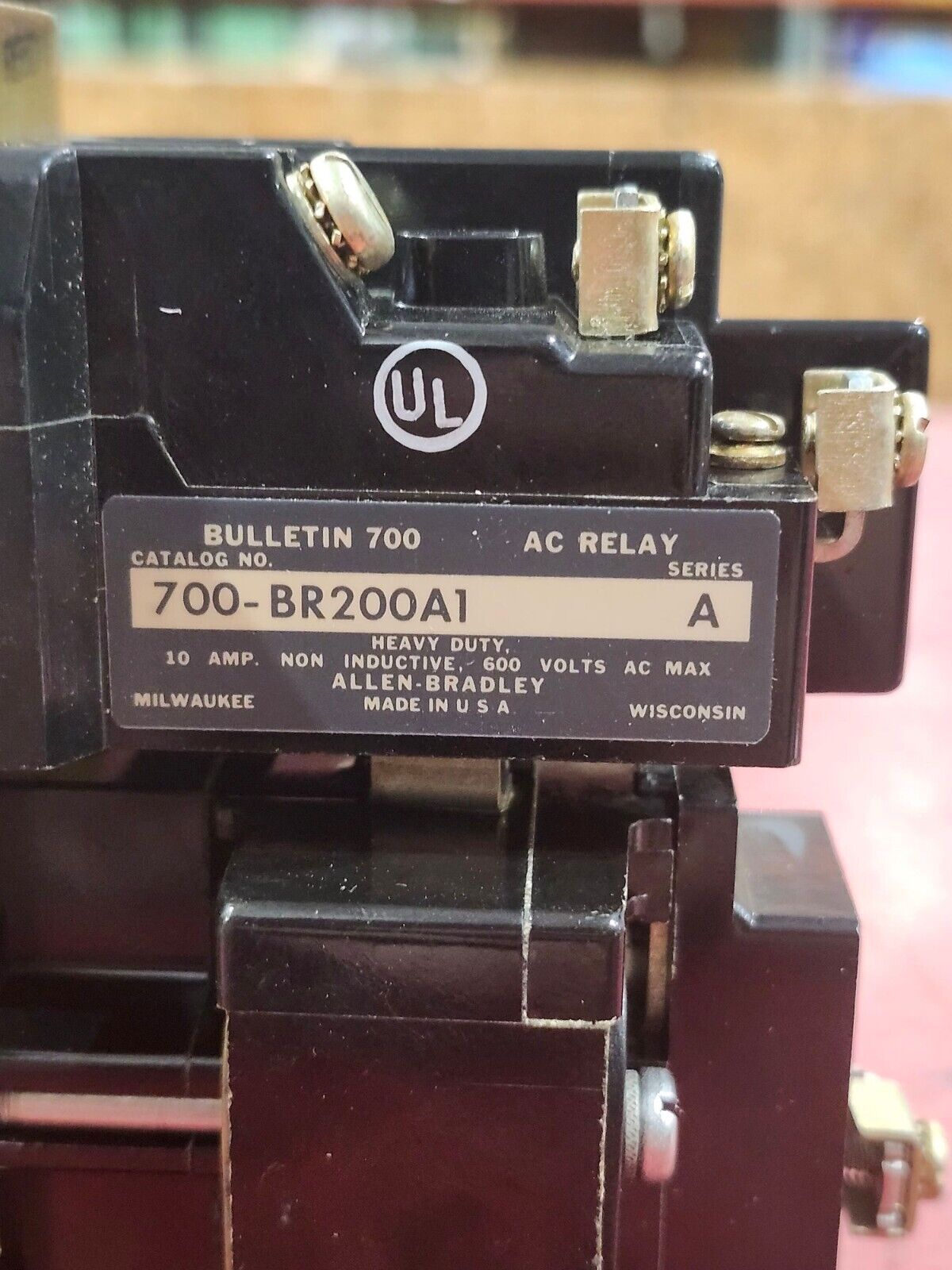 NEW IN BOX ALLEN-BRADLEY AC RELAY 700-BR200A1 SERIES A