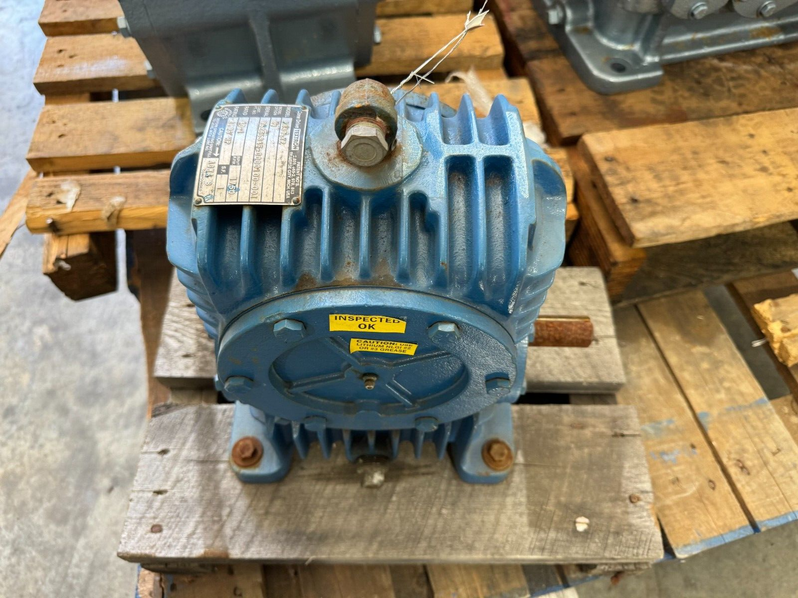 UNUSED SURPLUS TEXTRON CONE DRIVE REDUCER 40:1 RATIO HU30-Y2 MODEL 07