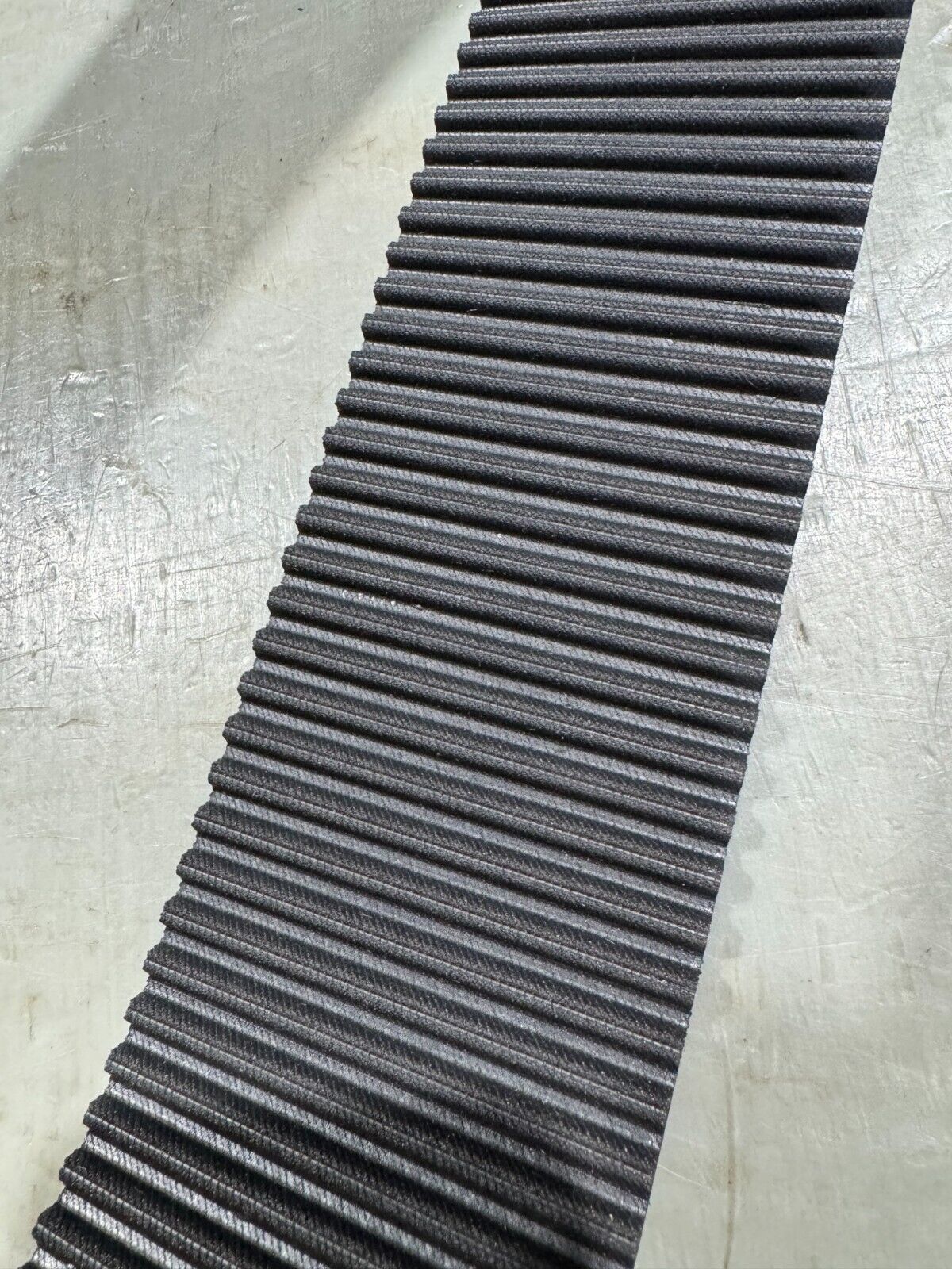 FACTORY NEW GOODYEAR SYNCHRONOUS Sync RPP TIMING BELT 1200-8M-85