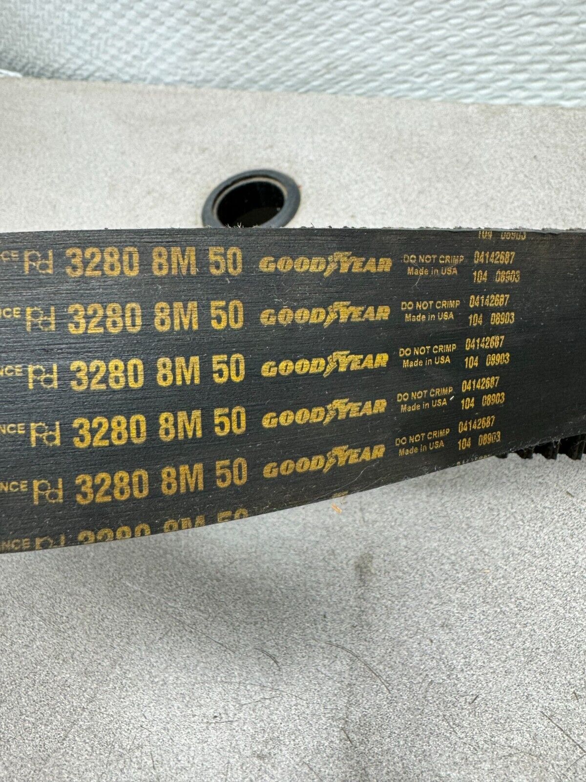 NEW SURPLUS GOODYEAR 32808M50 TIMING BELT 3280 8M 50