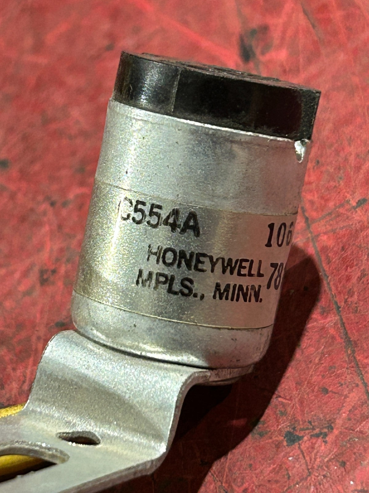 47775552