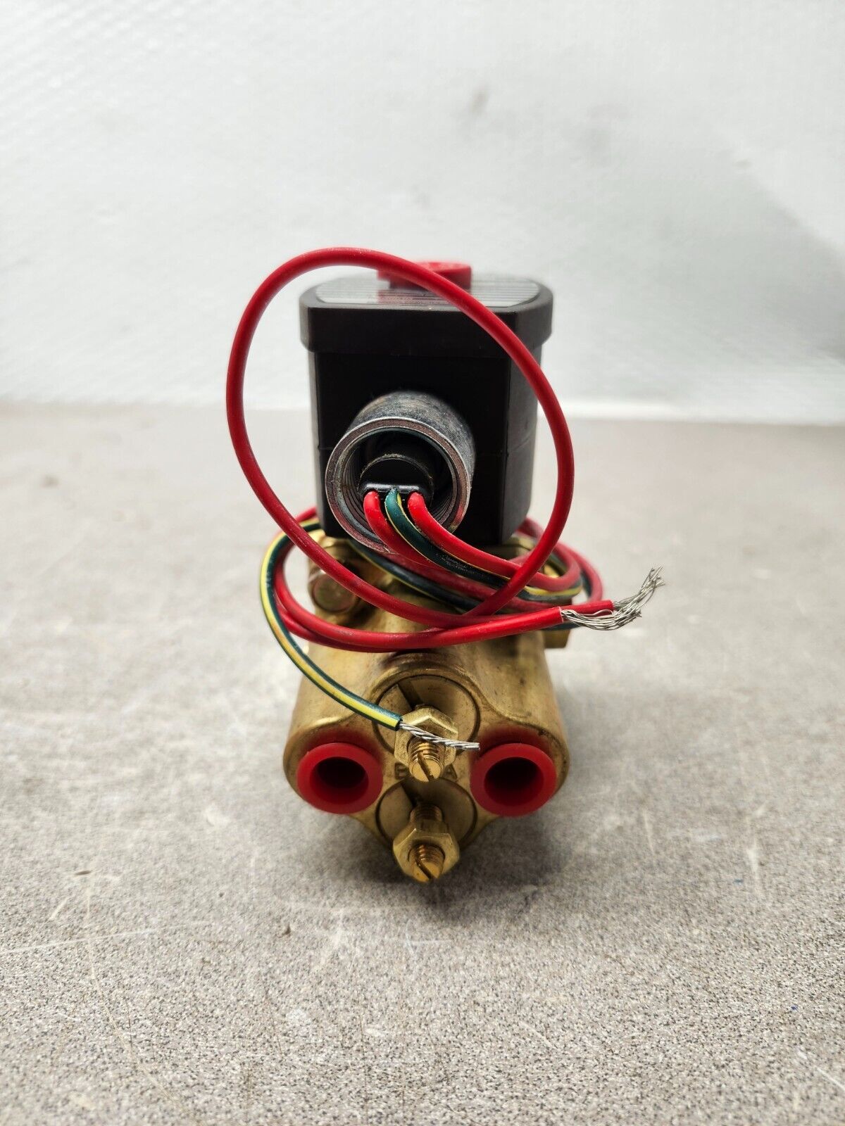 NEW NO BOX Asco Red HAT Solenoid Valve 120V 1/4'' EF8342G001M