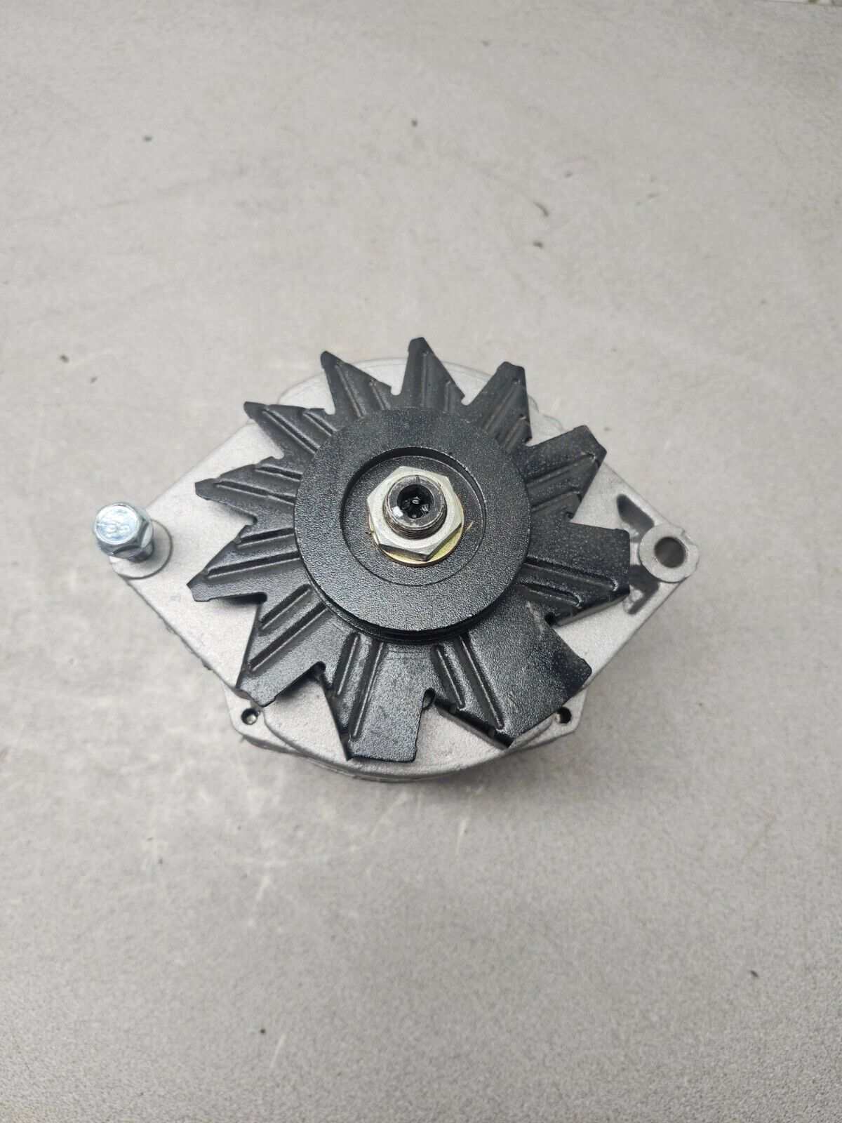 NEW NO BOX WILSON Alternator 12V 90-01-4079