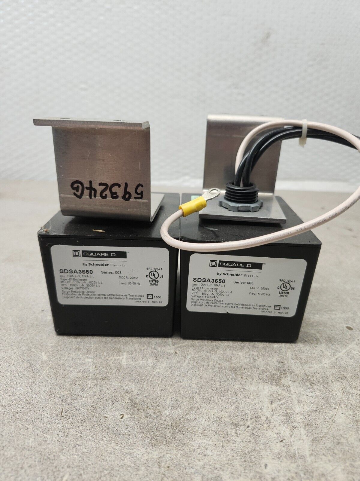 USED LOT OF 2 SQUARE D SECONDARY SURGE ARRESTER SDSA3650