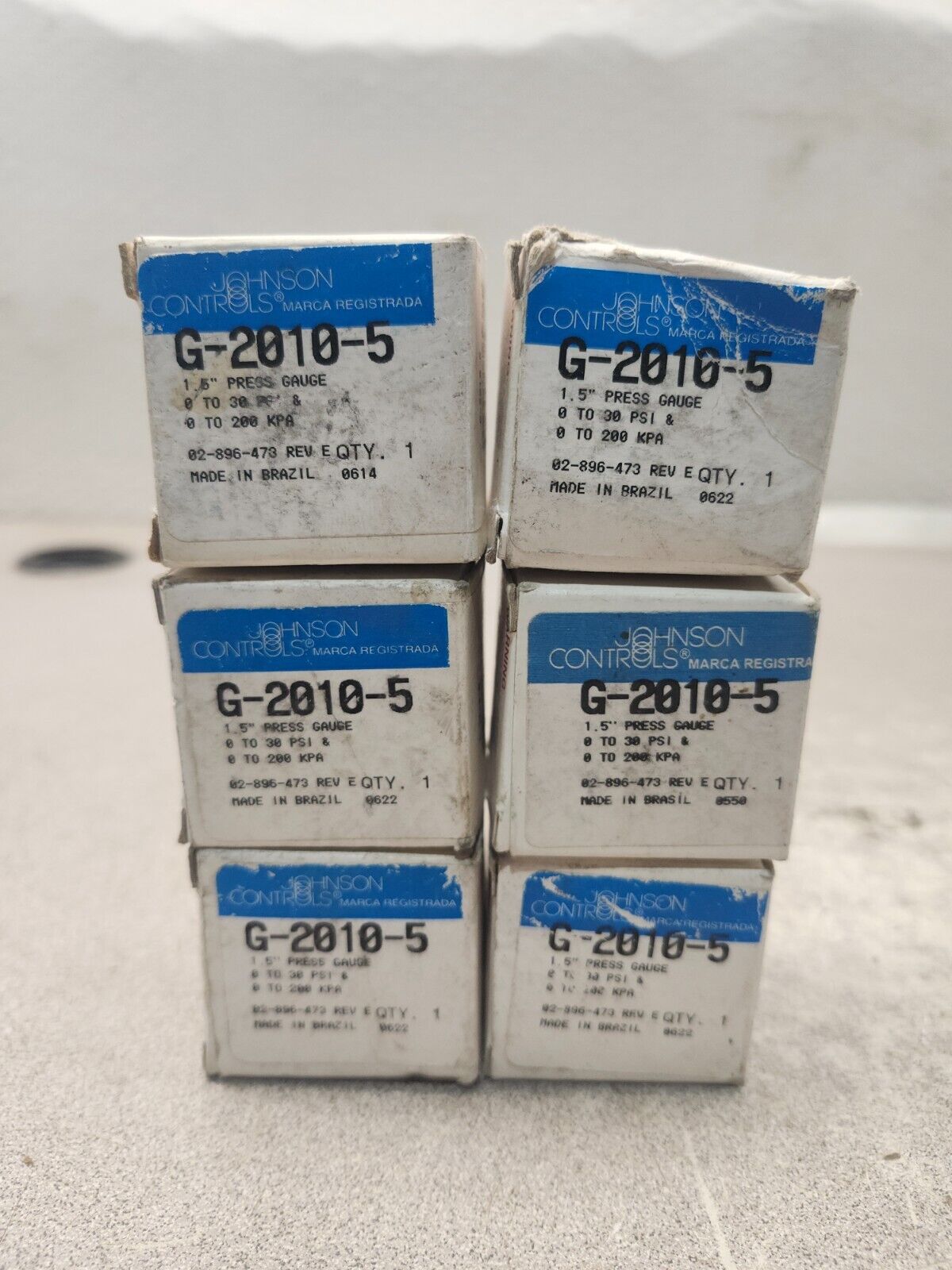 NEW IN BOX Johnson Controls Air Pressure Gauge G-2010-5