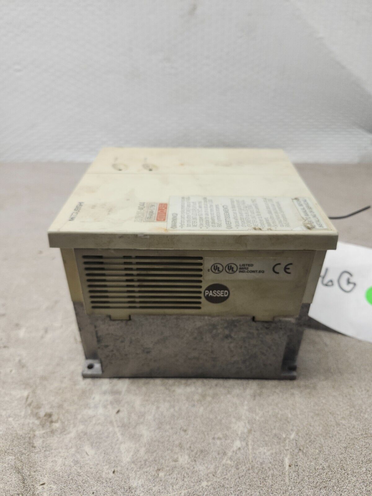 USED MITSUBISHI VARIABLE FREQUENCY AC DRIVE FR-A044-0.75K-UL