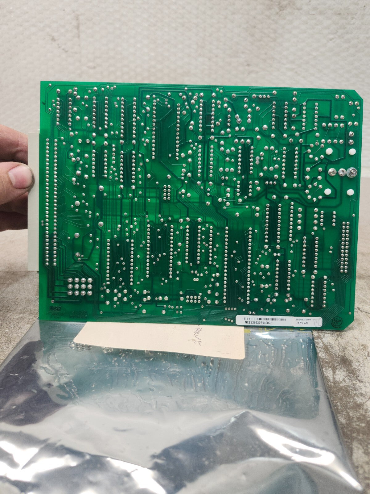 45000573