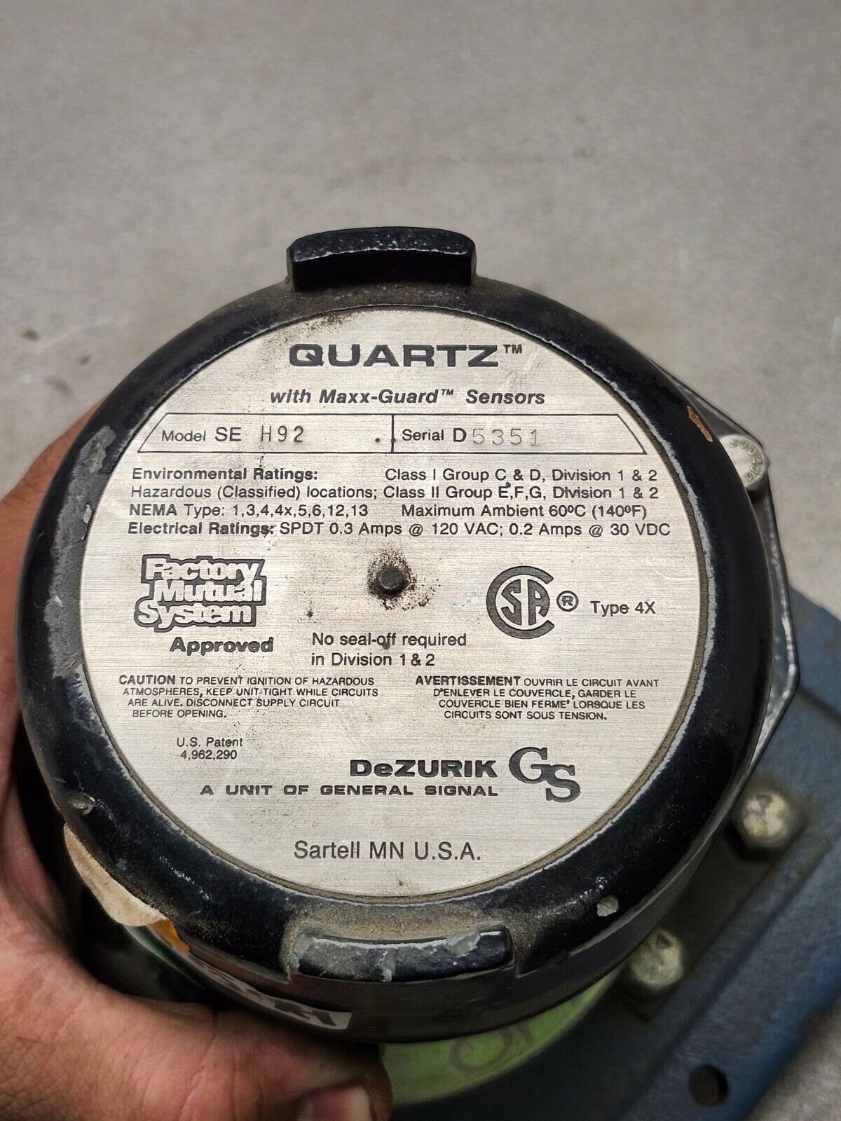 USED DEZURIK QUARTZ SENSOR SE H92