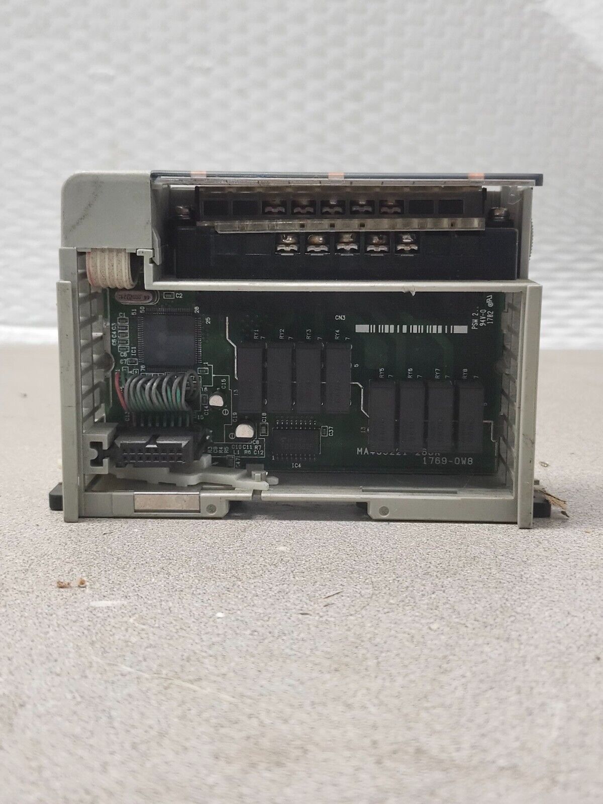 USED ALLEN-BRADLEY COMPACT I/O OUTPUT MODULE 1769-OW8 SERIES B