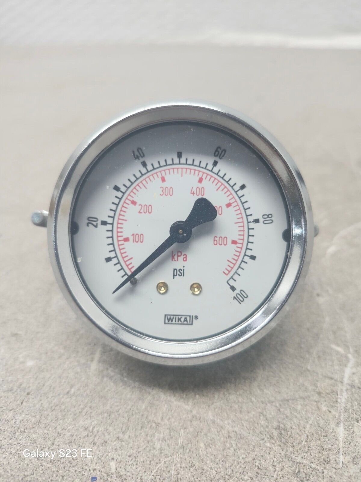 NEW WITH BOX WIKA PRESSURE GAUGE , 2.5" FACE, 160 PSI/ 1/4"NPT CBM TYPE 111.12 2