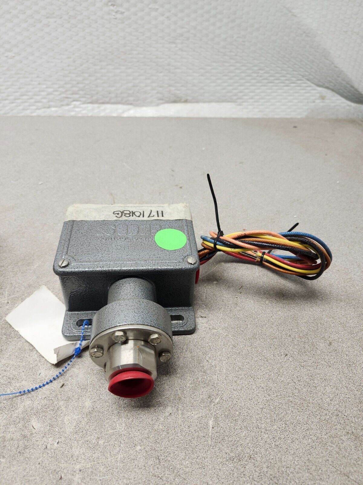 NEW NO BOX SOR PRESSURE SWITCH SOR 4NN-YY4-C2A-TT