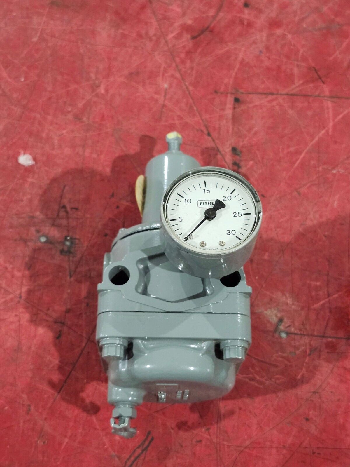 NEW IN BOX FISHER PRESSURE REGULATOR 67AF R/235