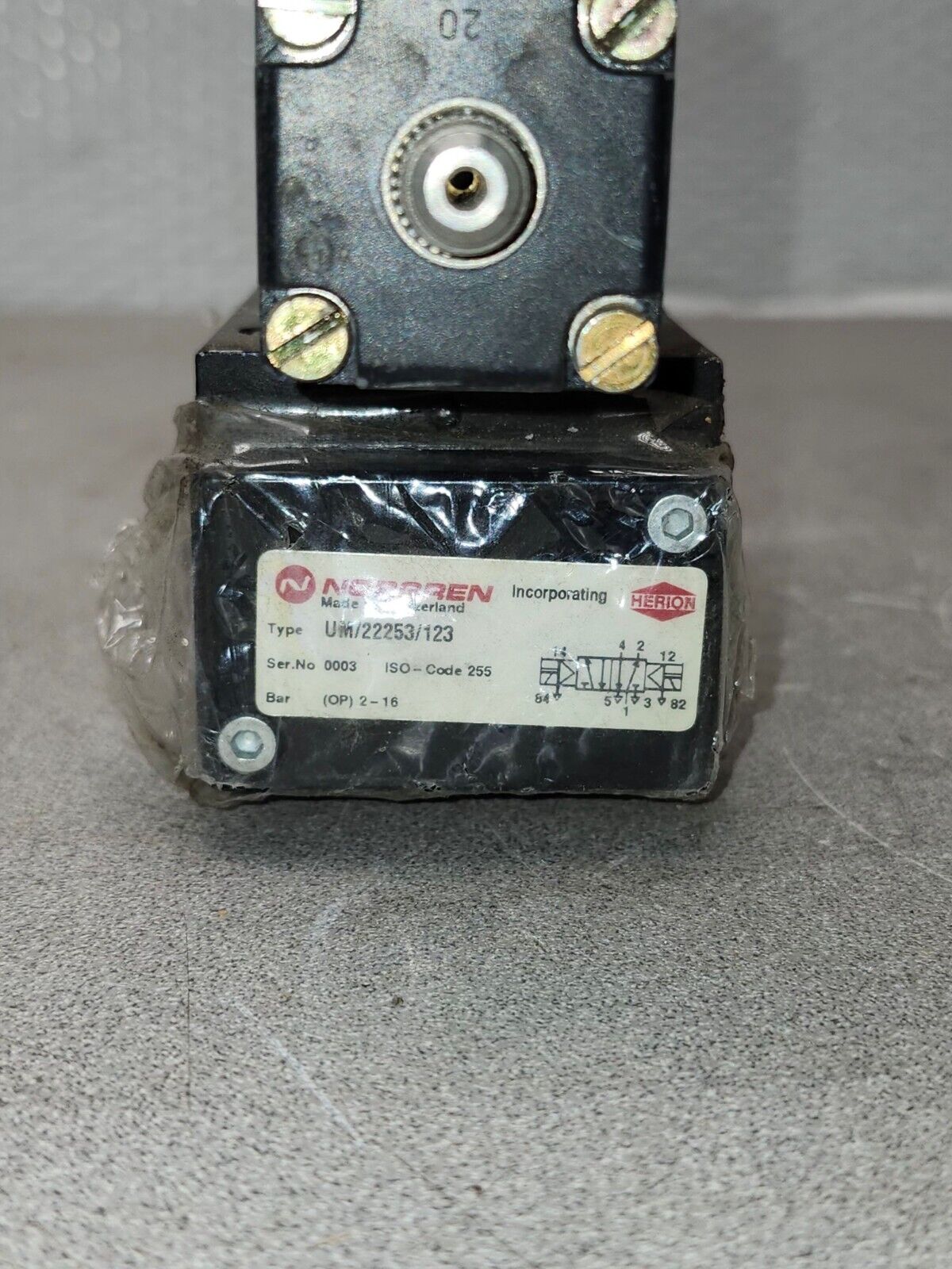 USED MARTONAIR DISTRIBUTION VALVE SOLENOID PILOT OPERATED 120 VAC UM/22253/123