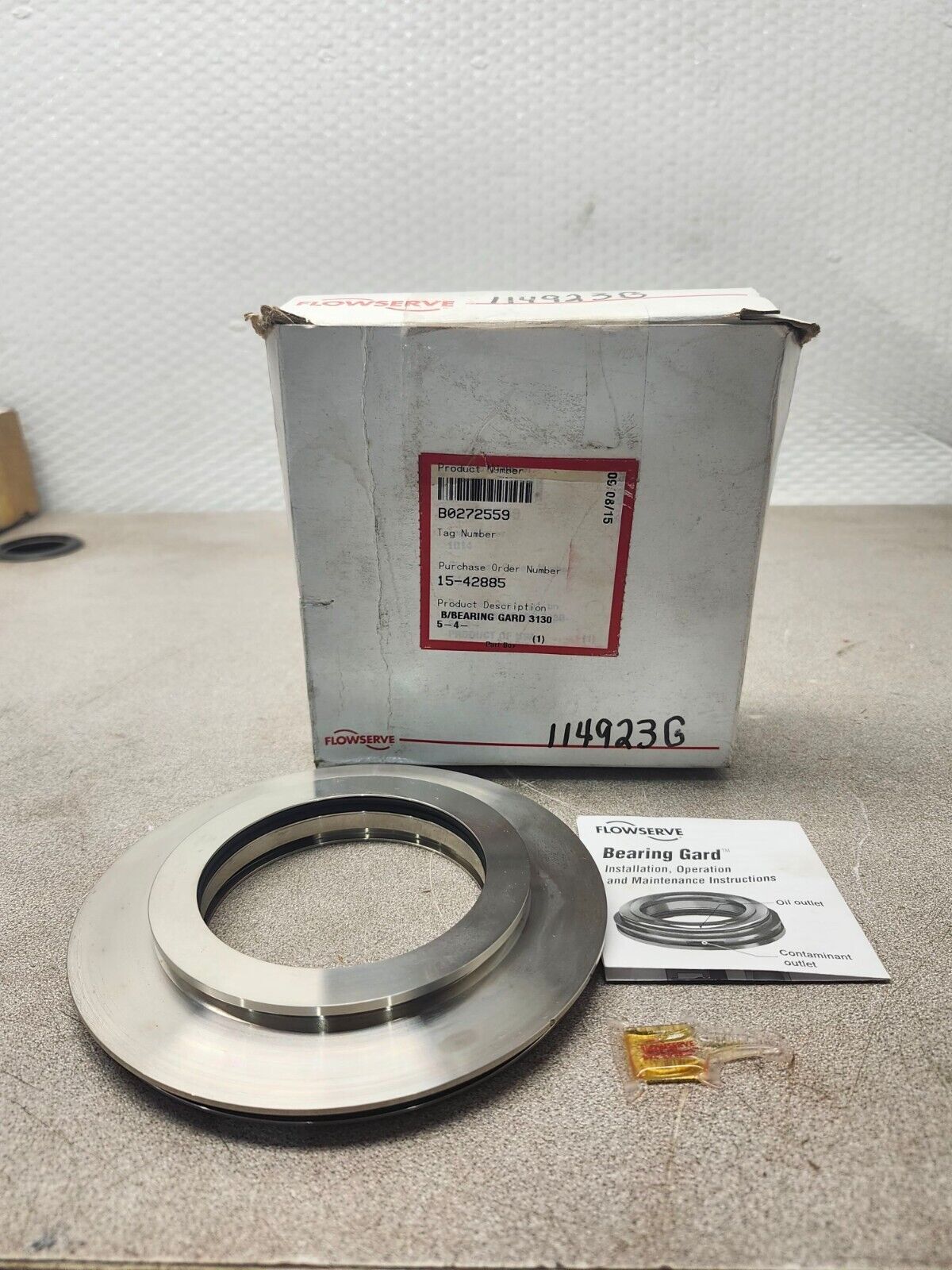 NEW IN BOX FLOWSERVE BEARING GARD 3130 B0272559