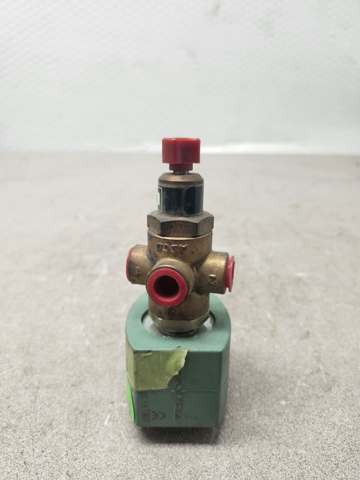 NEW NO BOX ASCO RED-HAT SOLENOID VALVE 1/4" PIPE 8320G174MS