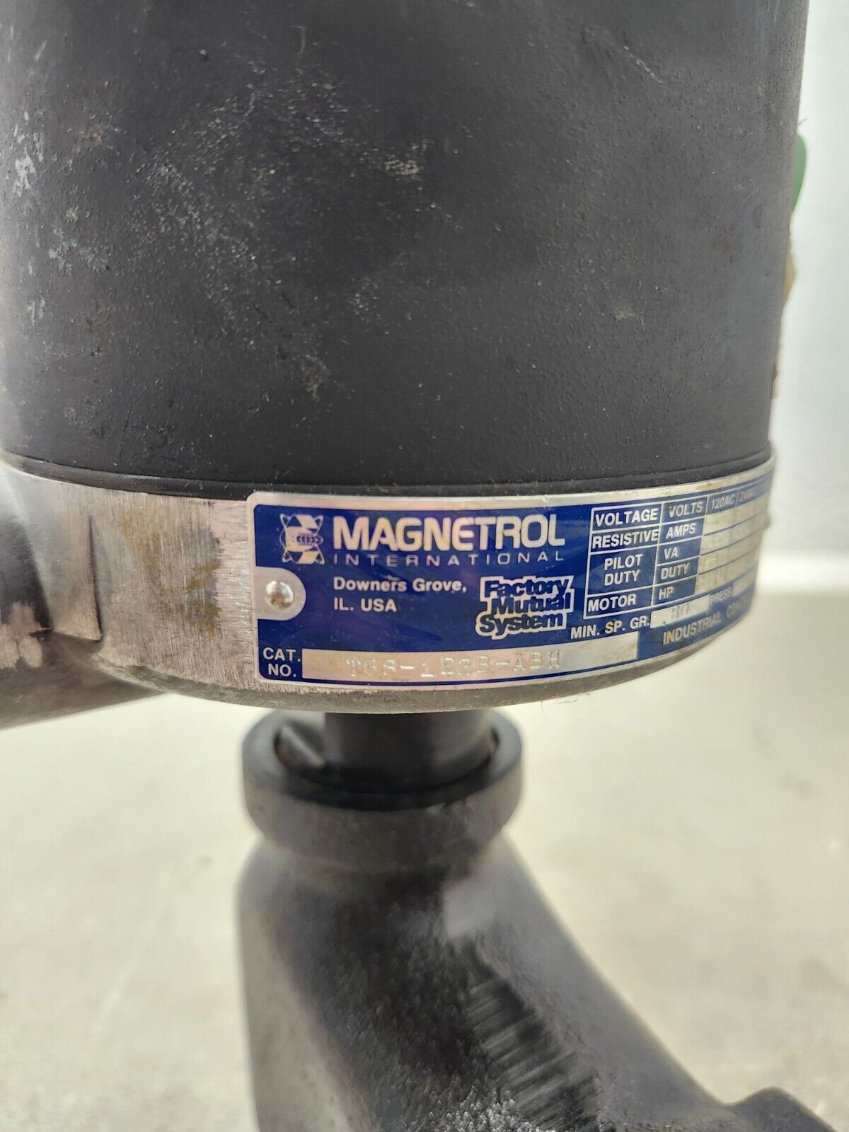 USED Magnetrol 250PSI Liquid Level Control Process Valve T68-1E2B-ABH