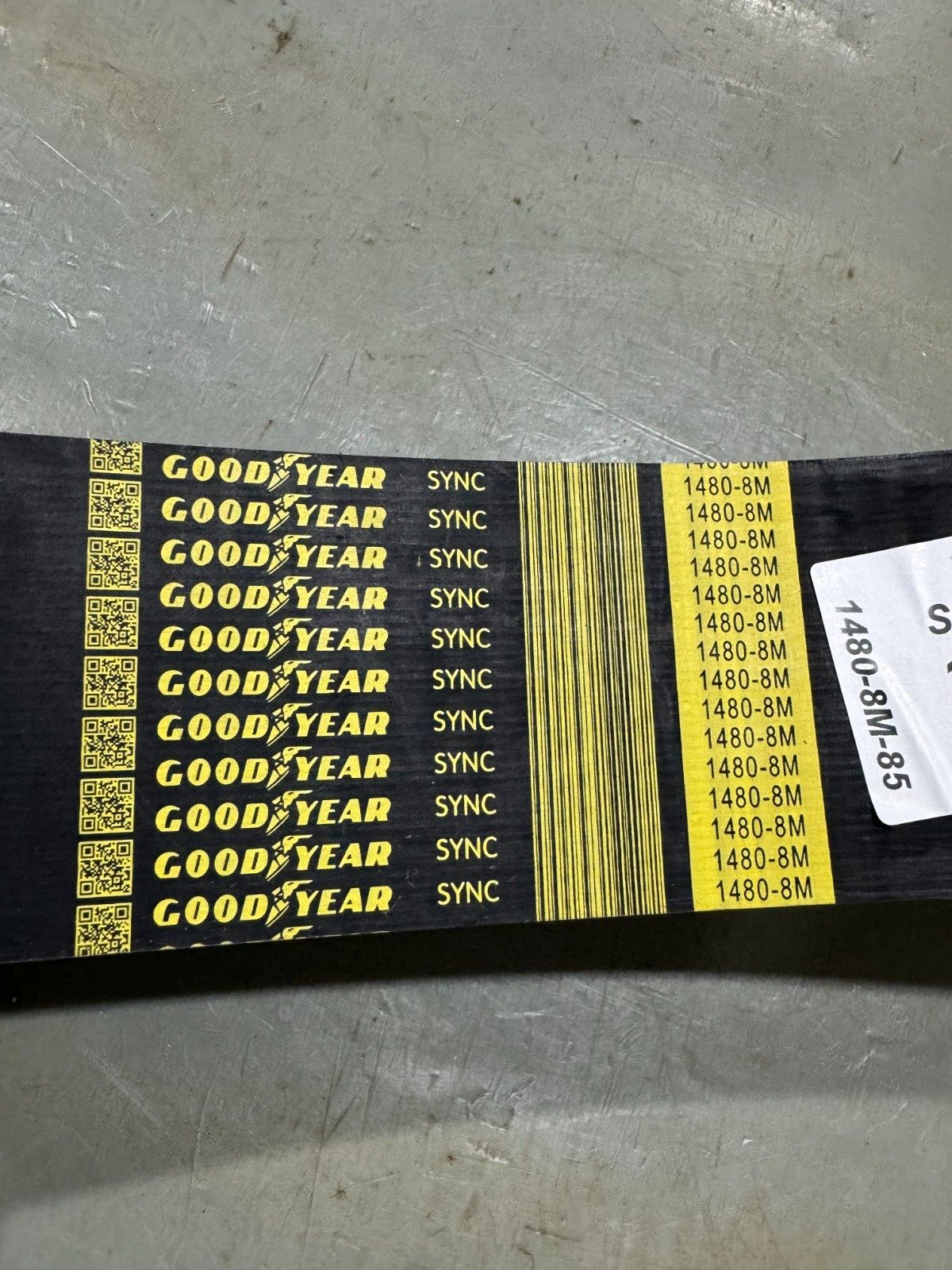 FACTORY NEW GOODYEAR SYNCRONOUS SYNC HTD TIMING BELT 1480-8M-85