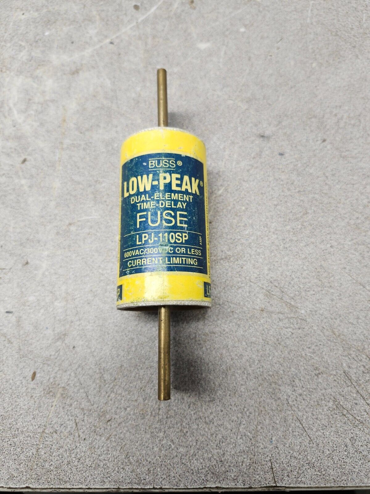 NEW NO BOX Eaton/BUSS DUAL-ELEMENT TIME-DELAY FUSE LPJ-110SP