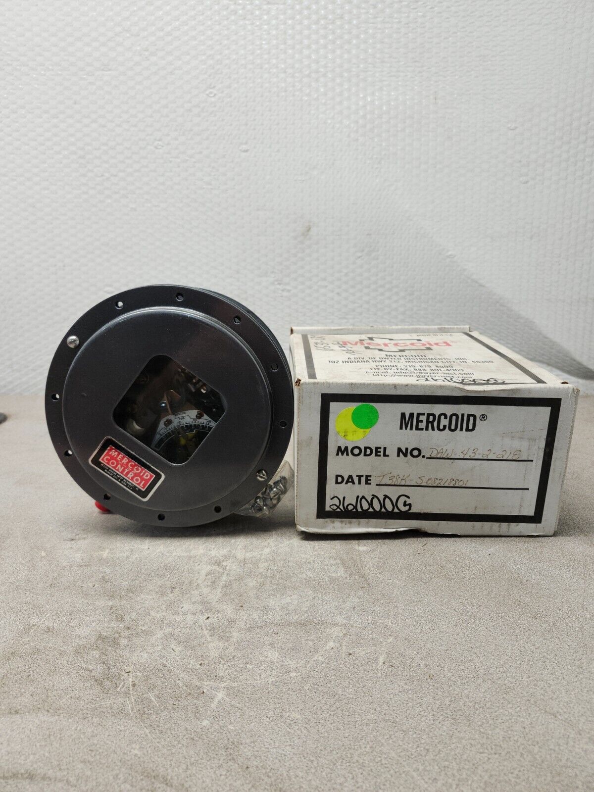 NEW IN BOX MERCOUD PRESSURE CONTROL SWITCH DAW-43-2-21E