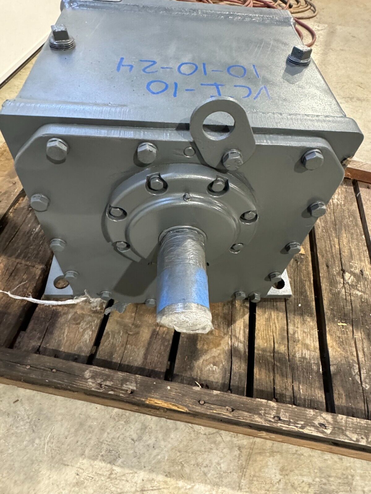 UNUSED SURPLUS FALK ULTRAMAX GEAR DRIVE SPEED REDUCER 8.996 RATIO RK2070 F2A