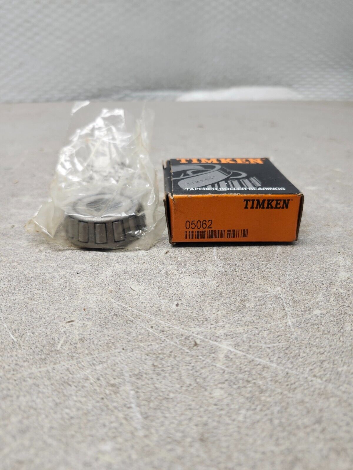 NEW IN BOX TIMKEN Tapered Cone Bearing 05062