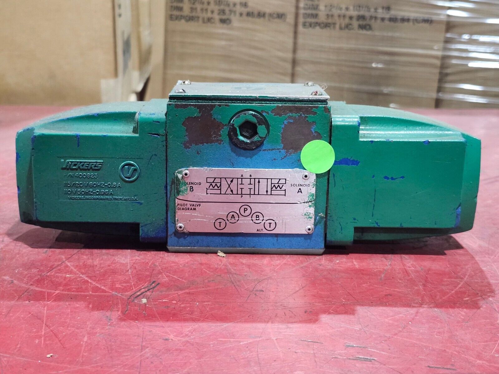 USED VICKERS DIRECTIONAL VALVE 582941 DG4S4W 012C WB 50