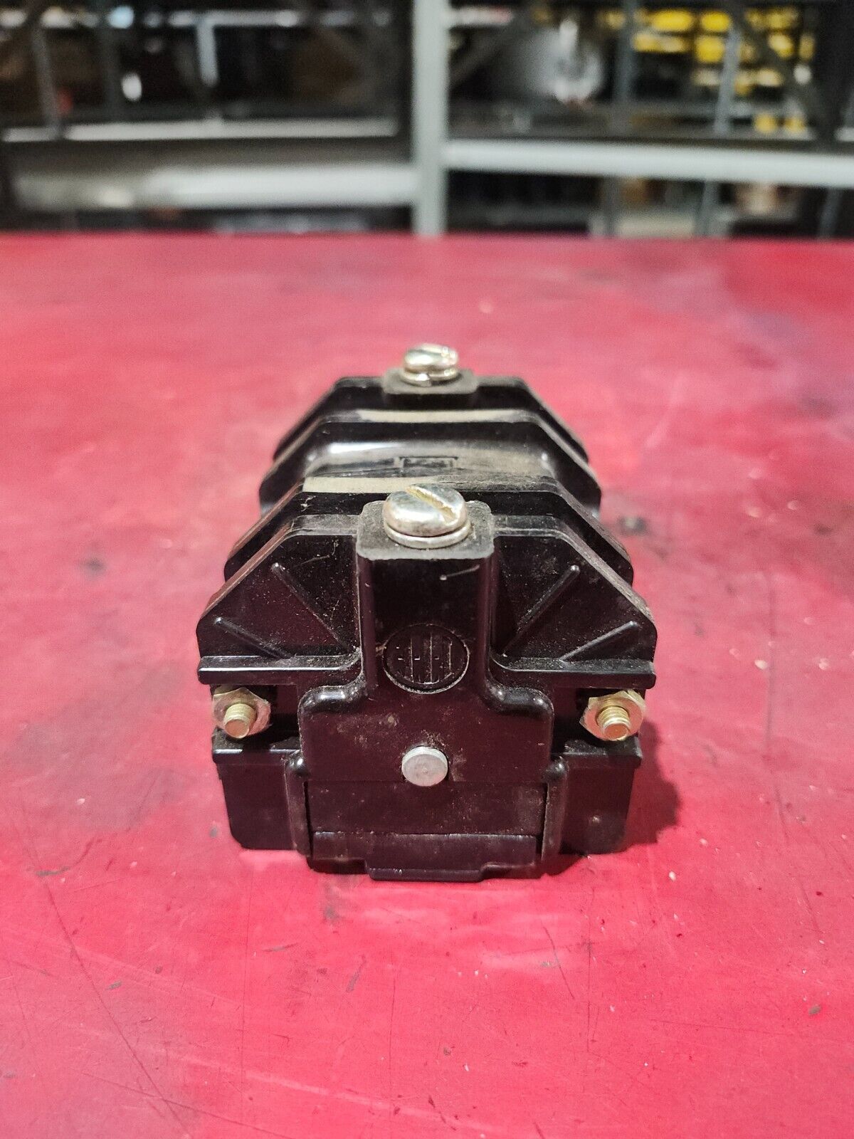 USED AUXILIARY SWITCH TYPEL2