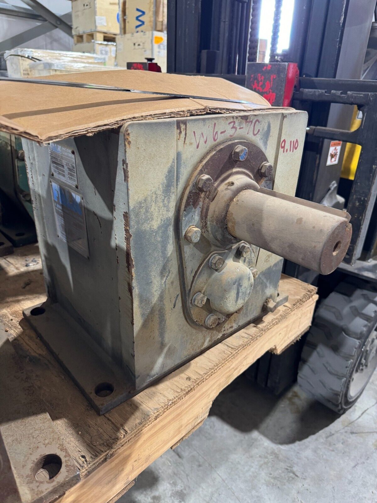 USED FALK ENCLOSED GEAR DRIVE SPEED REDUCER 9.110 RATIO RK1060F 2A