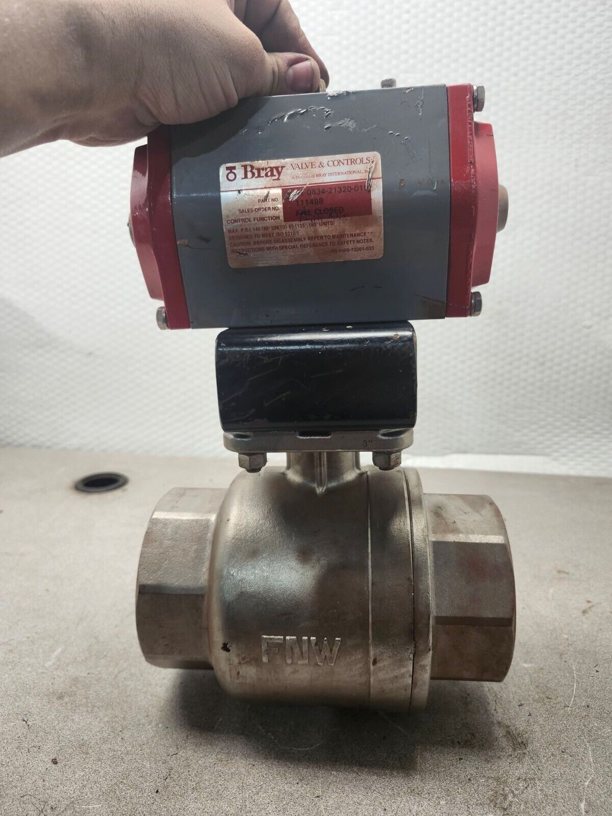 USED FNW 3" STAINLESS BALL VALVE WITH BRAY ACTUATOR 91-0834-21320-015