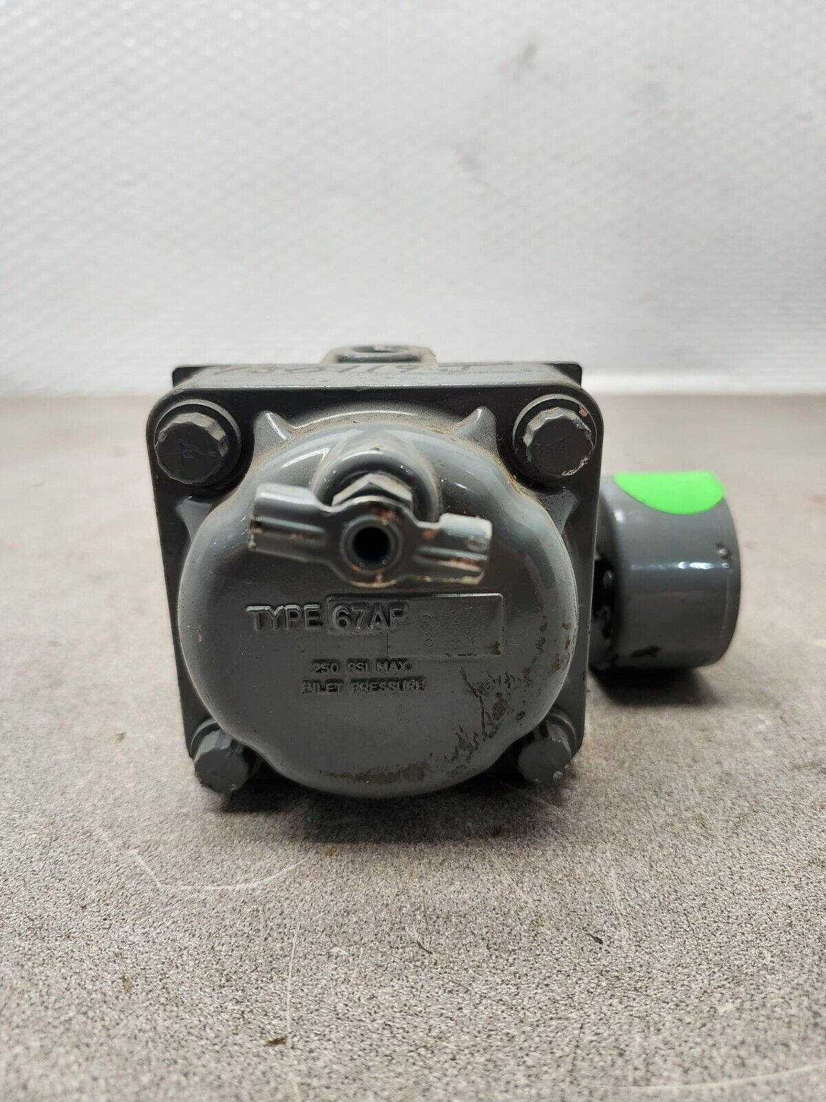 USED FISHER PRESSURE REGULATOR 67AF R/235