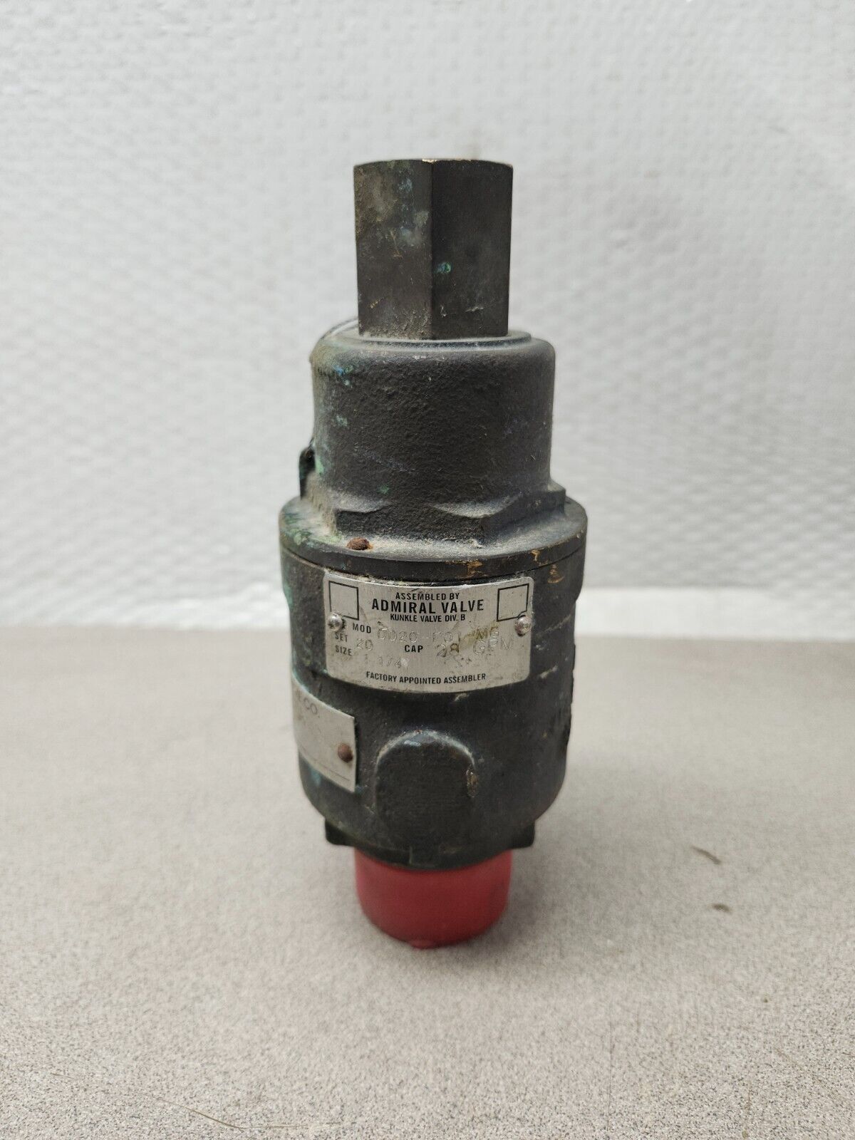 USED ADMIRAL SAFETY RELIEF VALVE 1-1/4''  0020-F01-MG