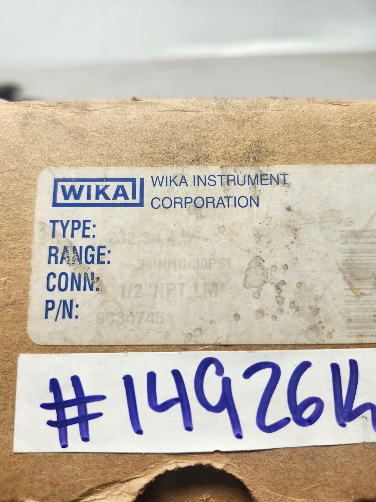 NEW IN BOX WIKA PRESSURE GAUGE 9834745