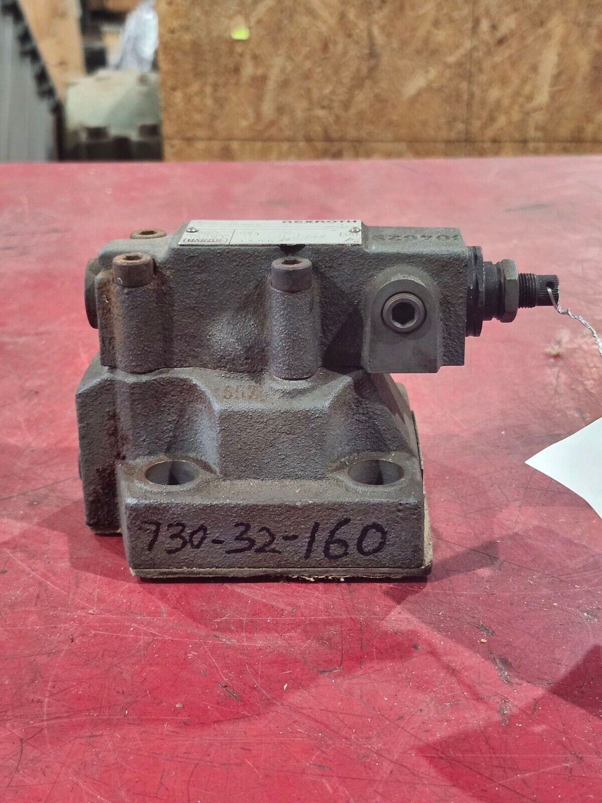 NEW REXROTH DB 20-2-30/125UB HYDRAULIC RELIEF VALVE TUV.SV.81-498.22.F.300.125