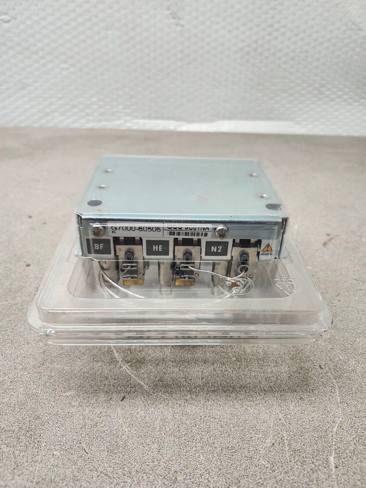 NEW IN PACKAGE AGILENT GAS FLOW MODULE 3 CHANNEL G7002-60044