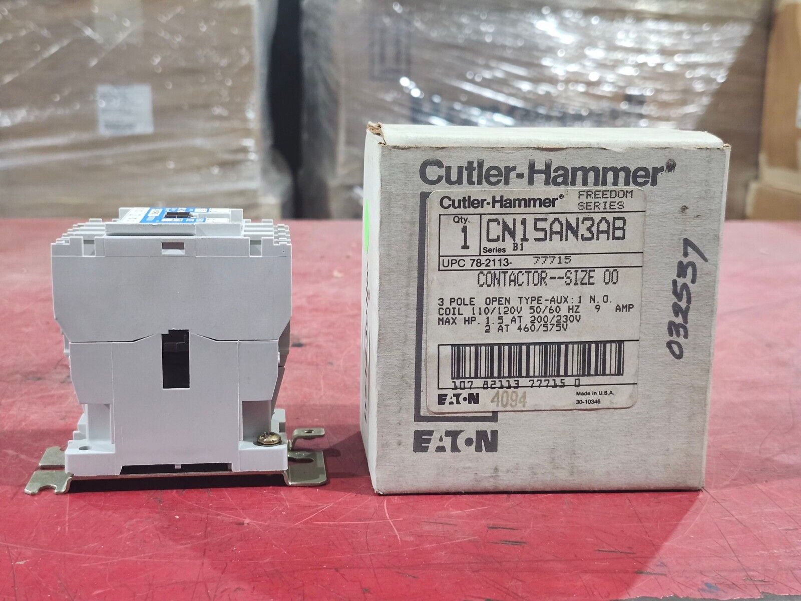 NEW IN BOX CUTLER HAMMER CONTACTOR CN15AN3AB