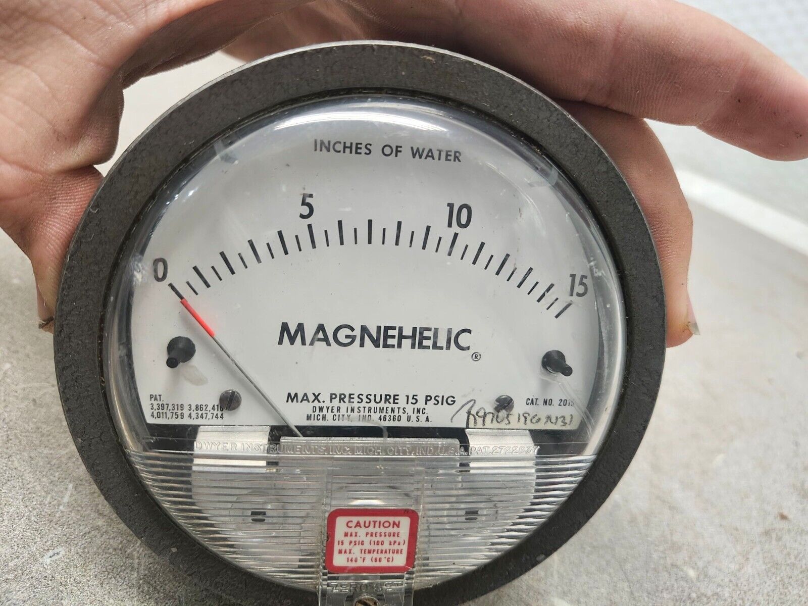 NEW NO BOX MAGNEHELIC GAUGE 0-15 INCHES OF WATER