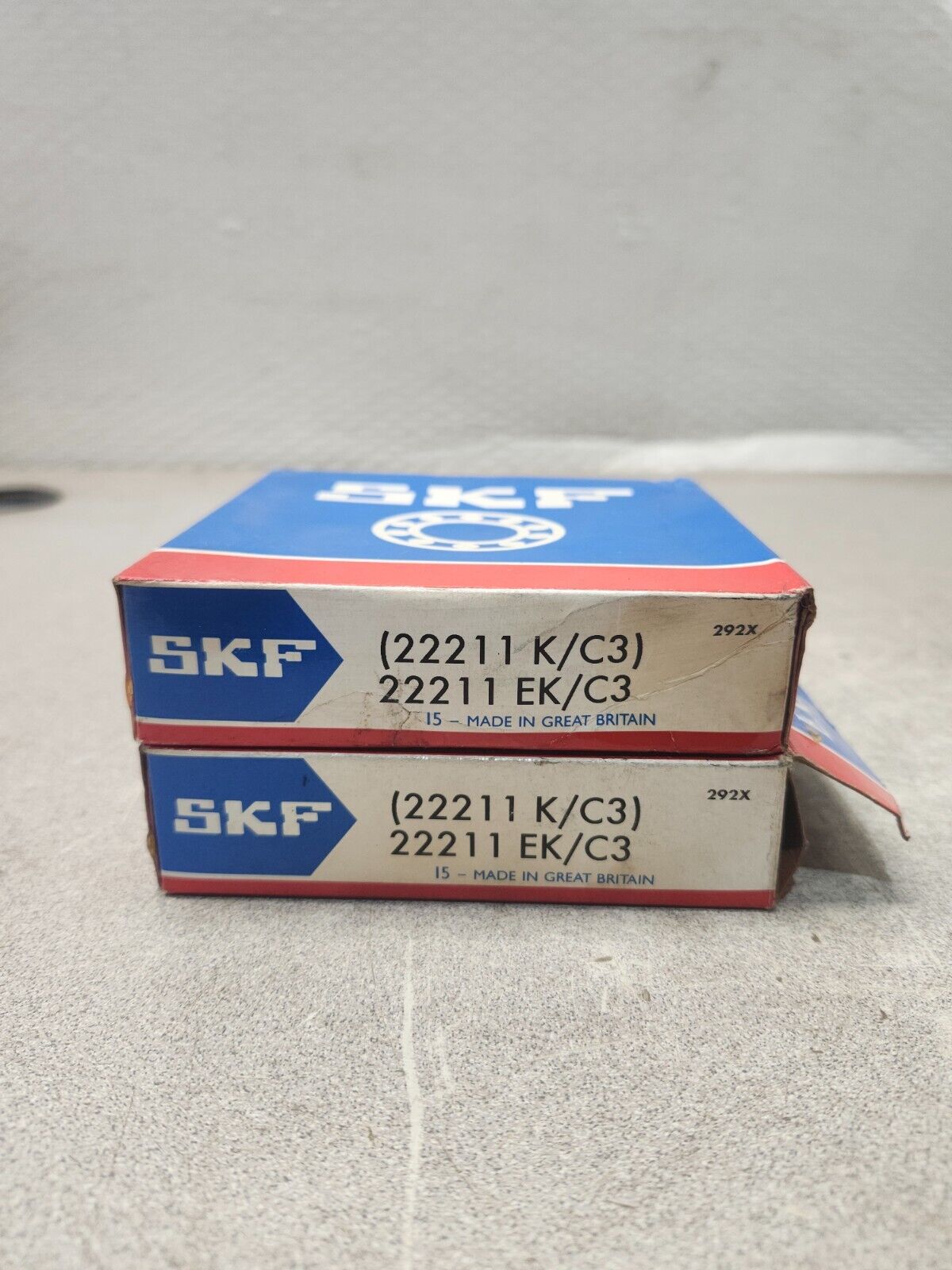 NEW IN BOX LOT OF 2 SKF Spherical roller bearing 22211EK/C3