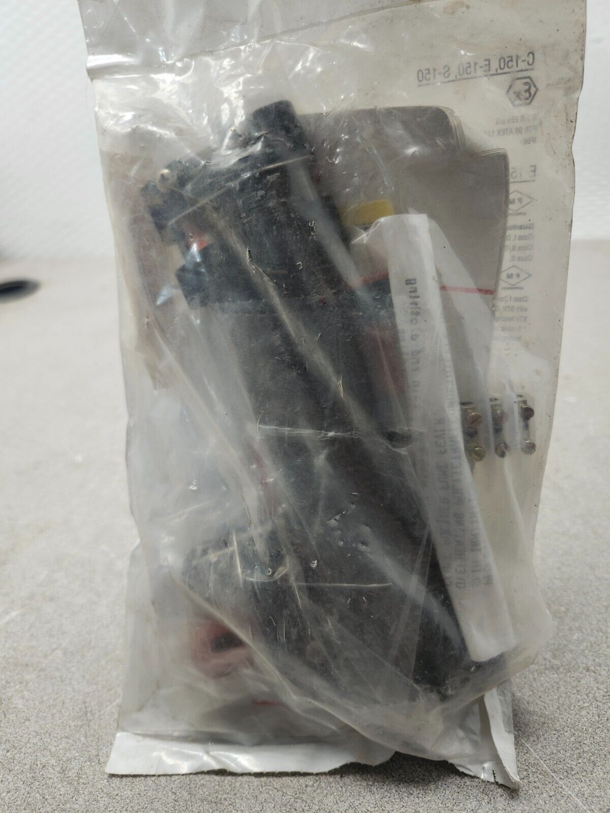 NEW IN PACKAGE RAYCHEM SPLICE KIT S-150 E-150