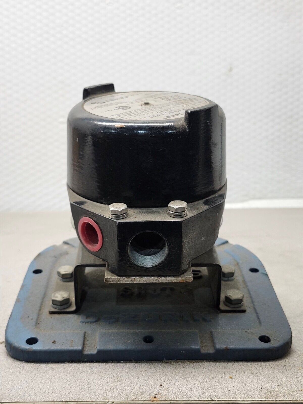 USED DEZURIK QUARTZ SENSOR SE H92