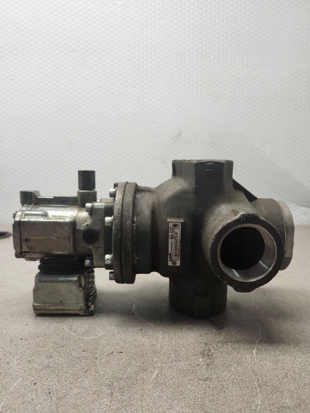 USED VALVE N SERIES N3659504753P WITH Bellows Valvair Pilot Solenoid Valve K135