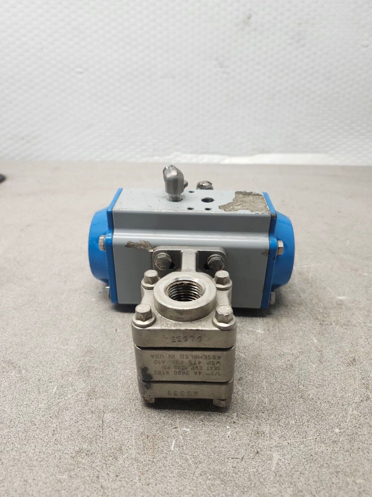 USED JAMESBURY / 1/2" BALL VALVE ACTUATOR VPVL100 SR6 B C