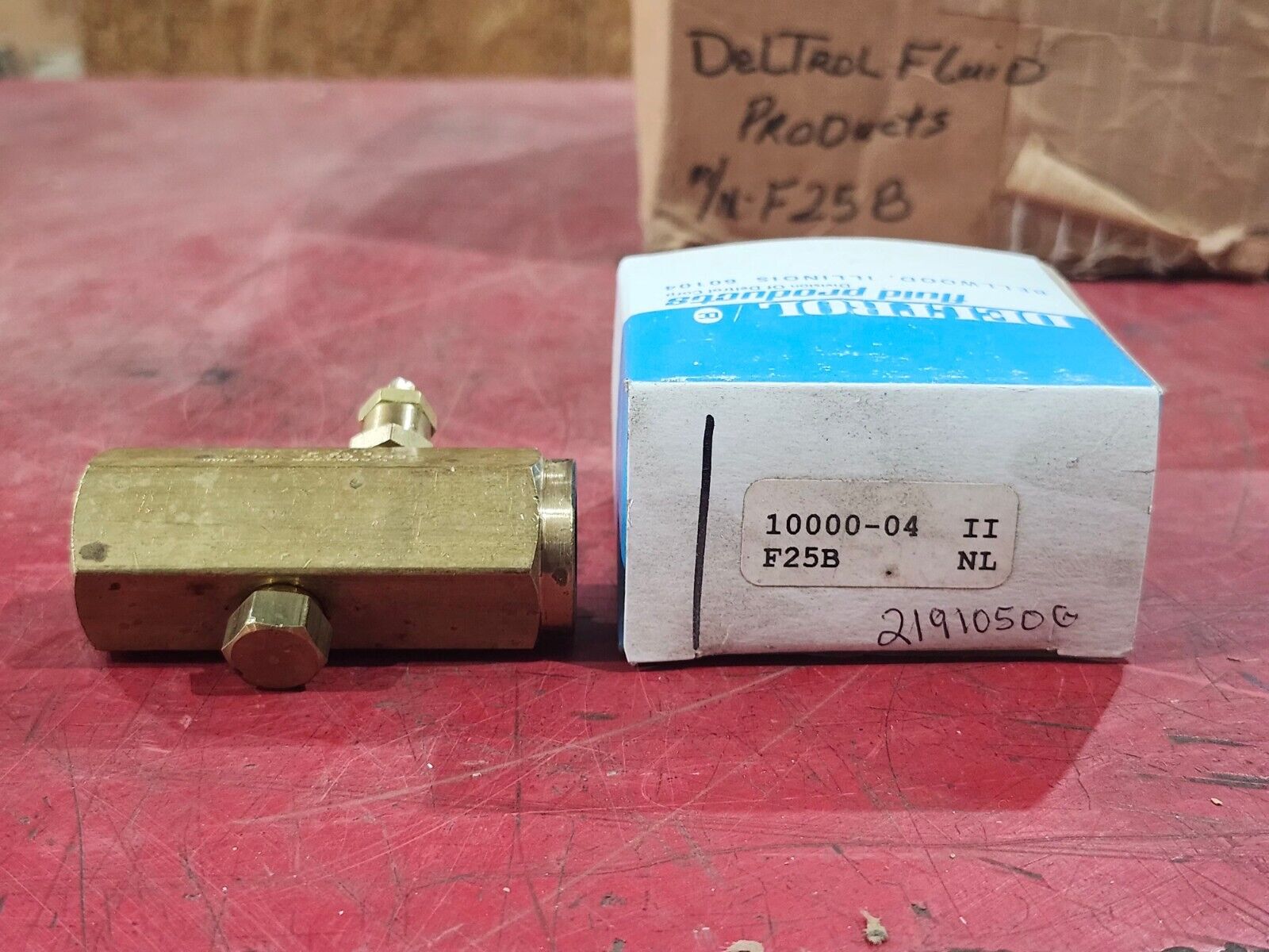 NEW IN BOX DETROL FLOW CONTROL VALVE 10000-04 F25B