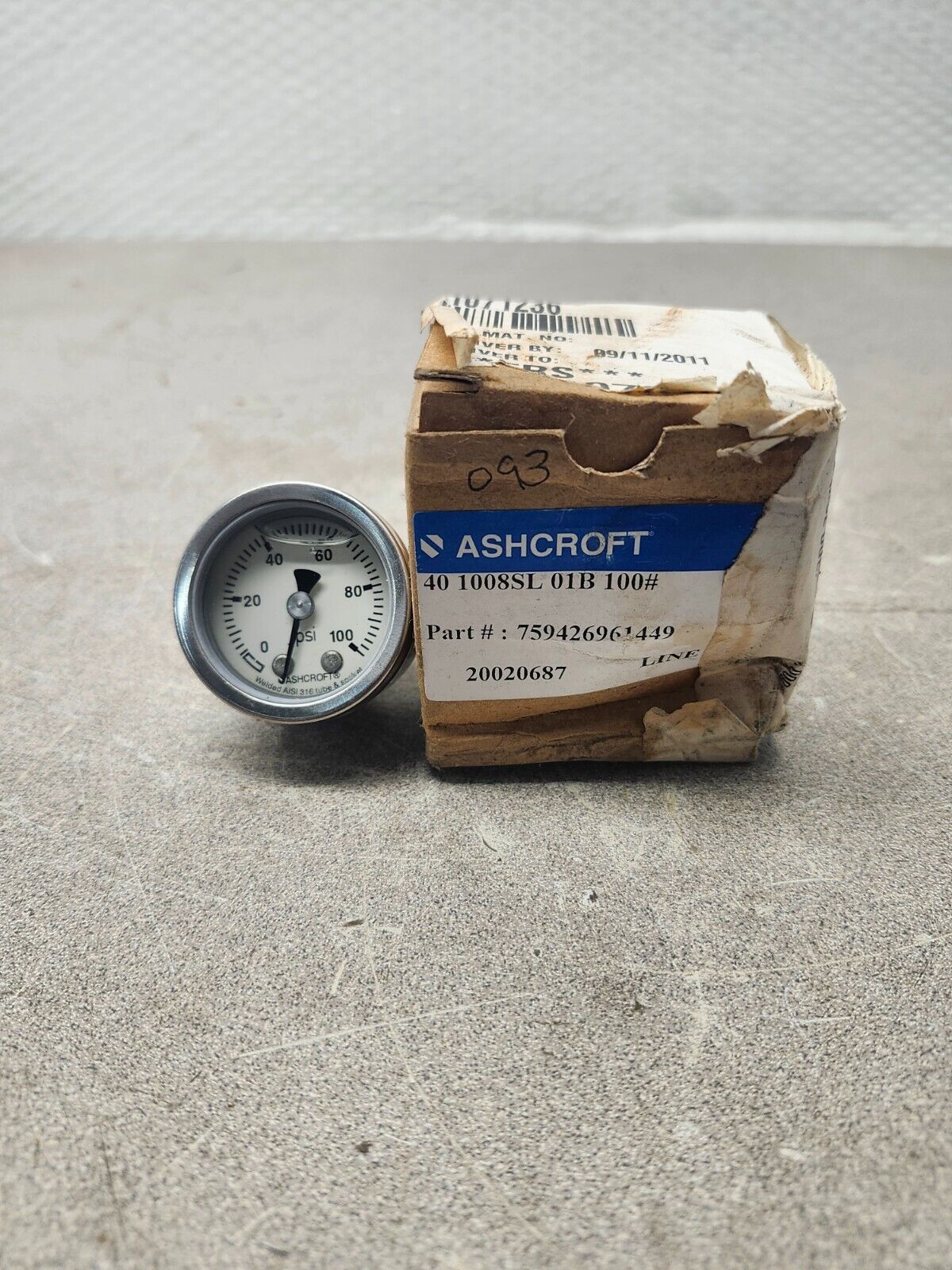 NEW IN BOX ASHCROFT PRESSURE GAUGE 401008SL01B 0-100#